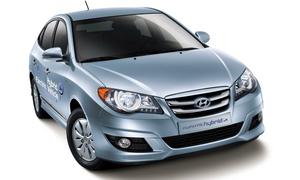 Hyundai начал продажи гибридной Elantra - Hyundai