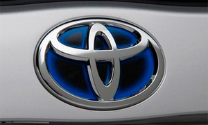 Toyota изобрела датчик выезда на встречку - Toyota
