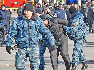 По России прокатились акции протеста автомобилистов. Их подавили - протест