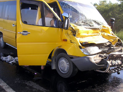 Новый Регион: Под Красноперекопском микроавтобус с отдыхающими из Александрии врезался в грузовик (ФОТО)