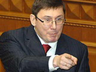 Луценко выгнал гаишников из кустов - штраф