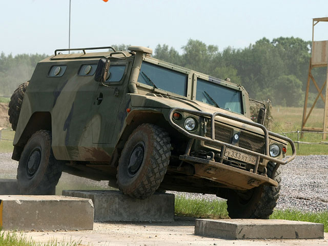 Какие наследники легендарных армейских авто доступны на украинском рынке - армейск