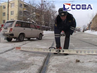 Новый Регион: Снежный ''Армагеддон'' в Екатеринбурге: 1,6 тысячи ДТП, колеи на дорогах и огромные сугробы вместо обочин и парковок
