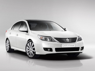 Renault Latitude еще до официальной премьеры наделала много шума - Renault