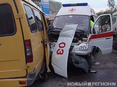 Новый Регион: Екатеринбуржец угнал машину ''скорой помощи'', чтобы покатать по городу подружку (ФОТО)