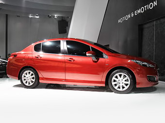 Peugeot разработала для Китая новые седан и кроссовер - Peugeot