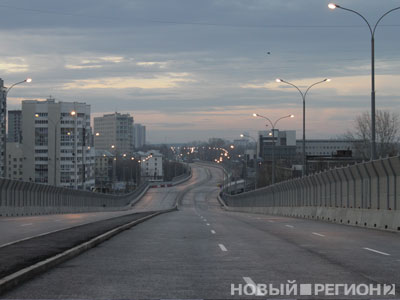 Новый Регион: В Екатеринбурге торжественно запустили 800-метровую эстакаду на улице Московской (ФОТО)