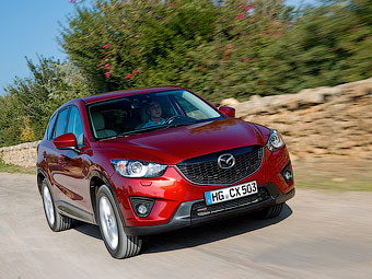 В Японии спрос на Mazda CX-5 превысил ожидания в восемь раз - Mazda
