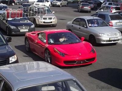 Новый Регион: Дочь мэра Киева приобрела Ferrari за 2,5 миллиона гривен (ФОТО)