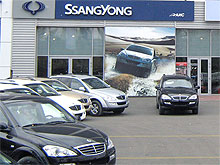 В автоцентрах «АИС» все покупатели Citroen и SsangYong  получают апрельские подарки - Citroen