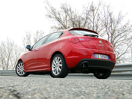 Тест-драйв Alfa Romeo Giulietta TCT: Вопреки Шекспиру