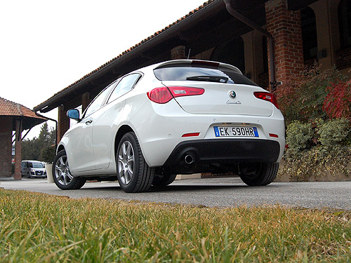 Тест-драйв Alfa Romeo Giulietta TCT: Вопреки Шекспиру