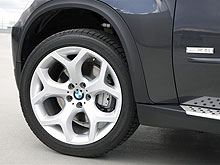 В автосалоне «АВТ Бавария» представлена эксклюзивная версия BMW X5 10 Years Edition - BMW