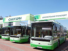 Корпорация «Богдан» поставила первые троллейбусы в Крым - Богдан