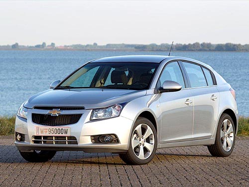 В Украине стартовали продажи Chevrolet Cruze в кузове хетчбэк. Подробности о новинке - Chevrolet
