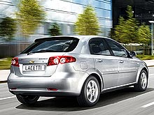Покупатели Chevrolet Lacetti в августе получают тройную выгоду - Chevrolet