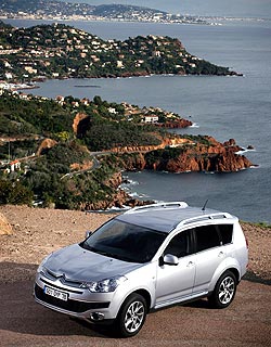 В мае на Citroen действуют скидки до 26 700 грн. и кредит под 0,01% - Citroen