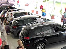Первый в Украине концептуальный дилерский центр Citroen «АИС Ситроен Центр» отпраздновал День рождения - Citroen