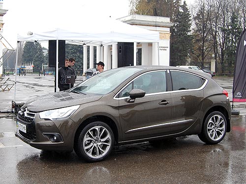 Citroen в Украине намерен занять 20% в премиальном сегменте С - Citroen
