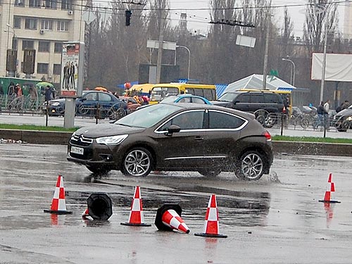 Citroen в Украине намерен занять 20% в премиальном сегменте С - Citroen