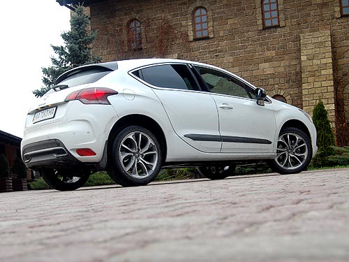 Citroen в Украине намерен занять 20% в премиальном сегменте С - Citroen