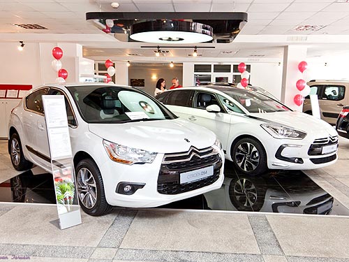 В Харькове открылся автоцентр Citroen и презентованы две новые модели - Citroen