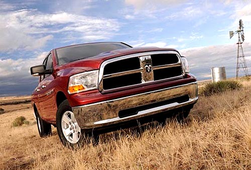 В Украине стартовали продажи обновленного модельного ряда Dodge. Объявлены цены - Dodge