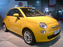 В Украине презентовали европейский автомобиль года Fiat 500 - Fiat