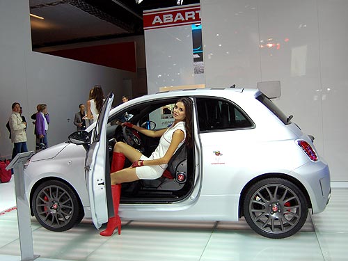 В Украине начнутся продажи «заряженной» итальянской марки Abarth - Abarth