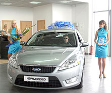 В Закарпатье открылся концептуальный автосалон Ford - Ford