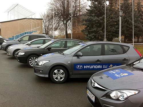Hyundai стал лидером продаж среди иномарок в 2011 году - Hyundai