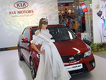 На Столичном Автошоу модно презентовали KIA Cerato Koup - KIA