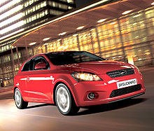 KIA cee’d стал лучшим легковым автомобилем малого среднего класса 2008 в Украине - KIA