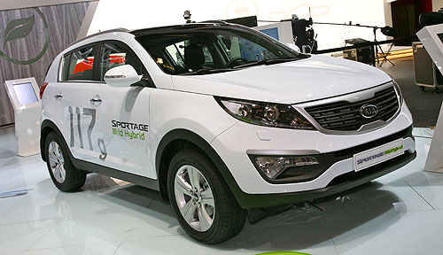 На автосалоне в Париже KIA продемонстрировала линейку эко-автомобилей Eco Dynamics - KIA