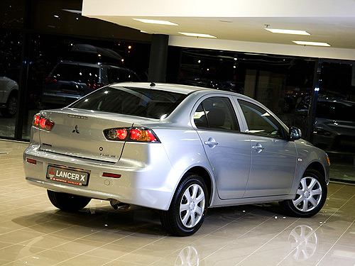 В Украине стартовали продажи обновленного Mitsubishi Lancer X с двигателем 1.6 л - Mitsubishi