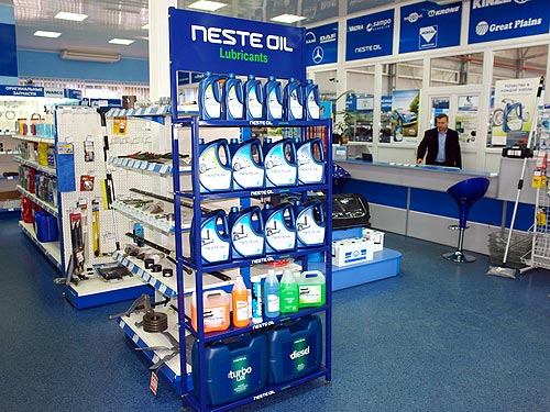 Neste Oil обновила дизайн 20л канистр масла - Neste Oil