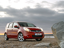 Nissan Note признан самым популярным минивеном 2010 года - Nissan