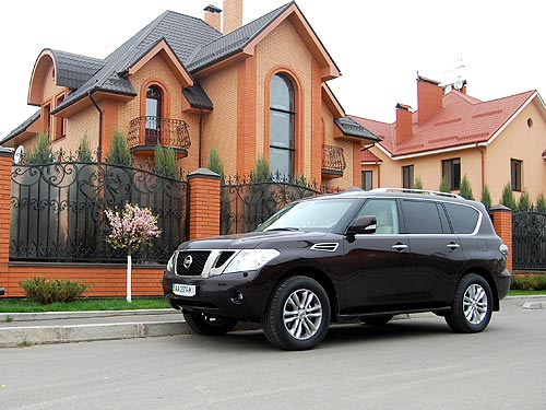 Тест-драйв Nissan Patrol: VIP-патрулирование
