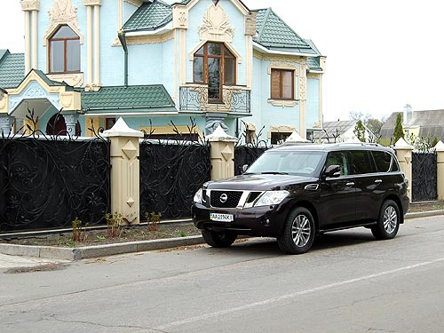 Тест-драйв Nissan Patrol: VIP-патрулирование