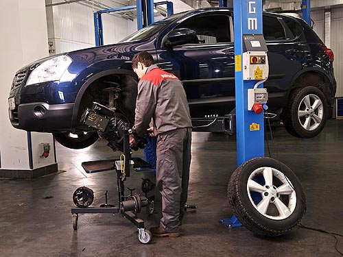 Дилер Nissan «АвтоАльянс Киев» проводит сервисную акцию «Весеннее пробуждение автомобиля» - Nissan