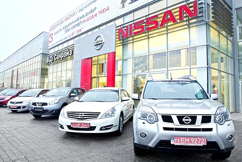 На модельный ряд Nissan 2010 года действуют скидки от $800 до $3500 - Nissan