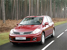 Все покупатели Nissan Tiida получают ценные и полезные подарки - Nissan