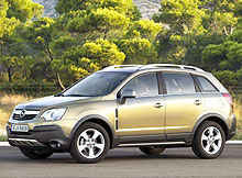 На столичном Автошоу представят Opel Antara и Astra H Sedan - Opel