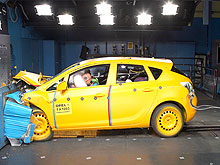 Новое поколение Opel Astra получило 5 звезд по безопасности - Opel