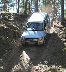 В Украине стартовали продажи автомобиля Mitsubishi Pajero Wagon с обновленным дизельным двигателем 3.2 л - Mitsubishi