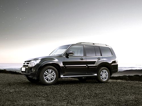 В Украине стартовали продажи обновленного Mitsubishi Pajero Wagon - Mitsubishi