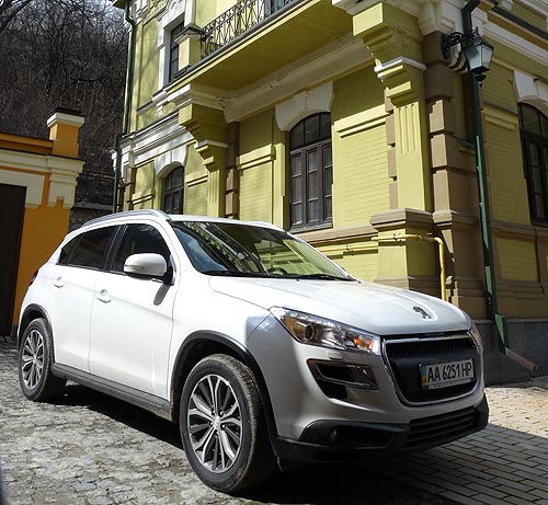 Тест-драйв Peugeot 4008: раздвоение личности