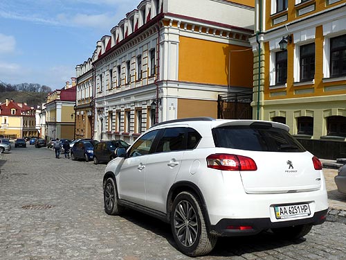 Тест-драйв Peugeot 4008: раздвоение личности