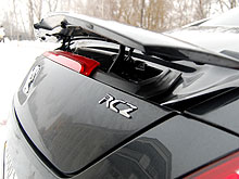 Тест-драйв Peugeot RCZ: Гламур в зимнем городе