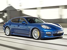 На Porsche Panamera действует уникальное рождественское предложение - Porsche